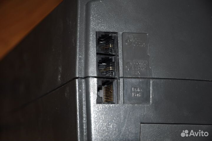 Бесперебойник APC Back-UPS ES 525/ BE525-RS