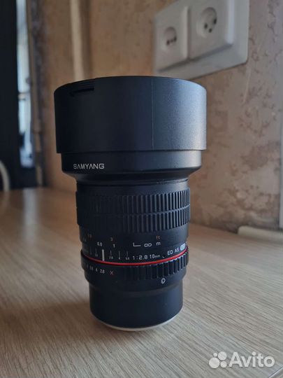 Samyang 10mm f2.8 для Fujifilm