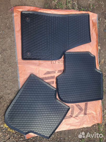 Коврики Jetta 6