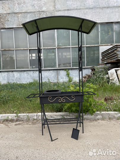 Мангал полностью разборный с крышей