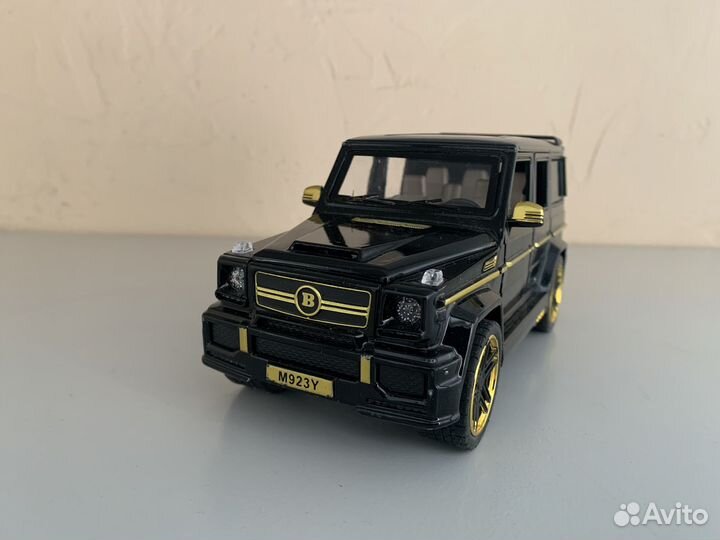 Машинка металлическая модельная Геленваген