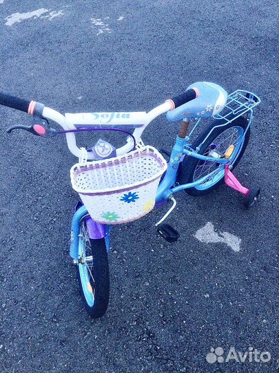 Детский трехколесный велосипед