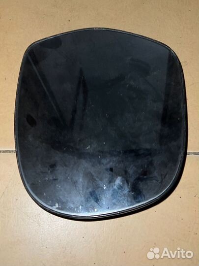 Зеркальный элемент правый Toyota Prado 120 GX470