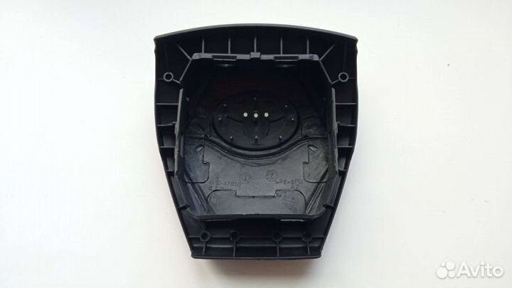 Подушка безопасности накладка Toyota Prius 2009+