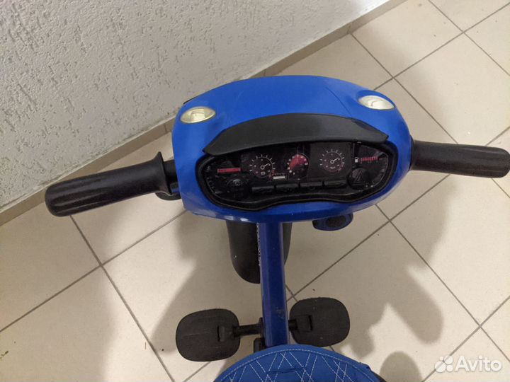 Велосипед с родительской ручкой