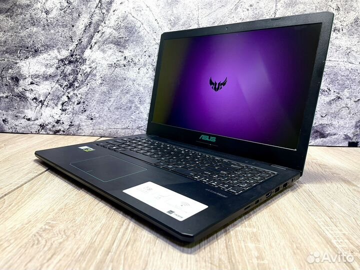 Игровой ноутбук asus i7/GTX 1050