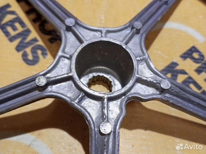 Шкив Ariston-Indesit 174000528