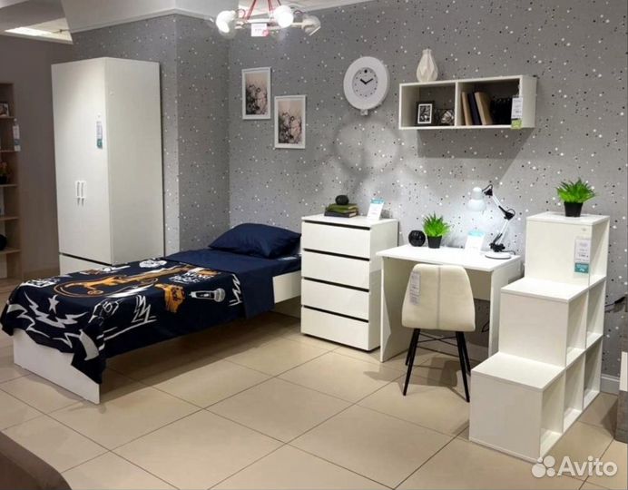 Мебель в детскую / подростковую комнату