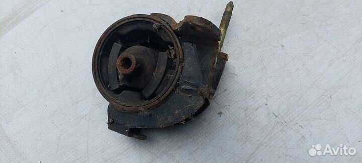 Подушка двигателя nissan cefiro A32,HA32,PA32,WA32,WHA32,WPA32 VQ30DE,VQ20DE,VQ35DE,VQ25DE