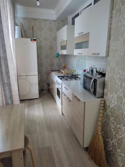 2-к. квартира, 64 м², 6/17 эт.