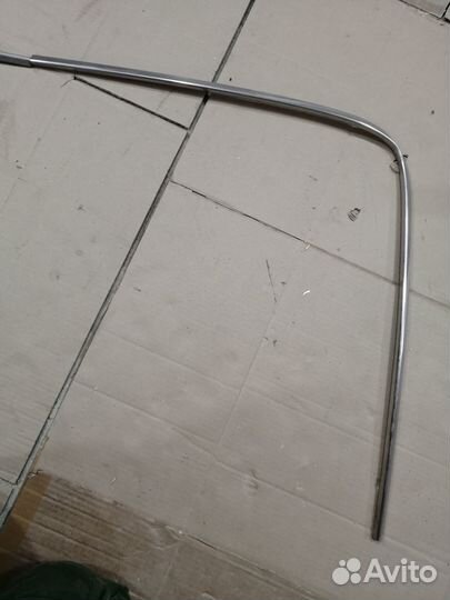 Нов. молдинги проема багажника хром газ 2402 2412