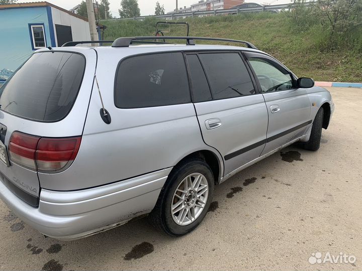 Toyota Caldina 2.0 AT, 1996, 100 000 км