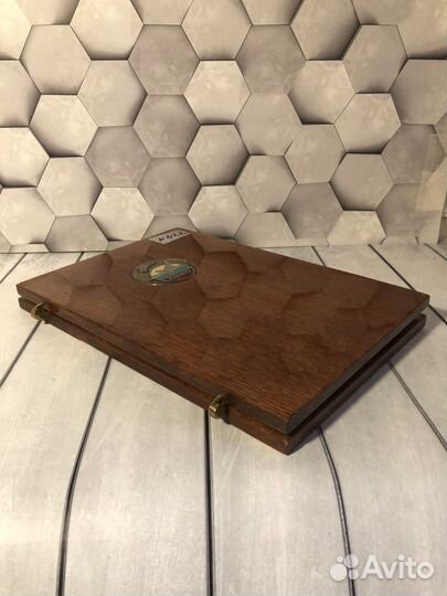 Настольные медали з-да им. Гагарина, 275 лет ран