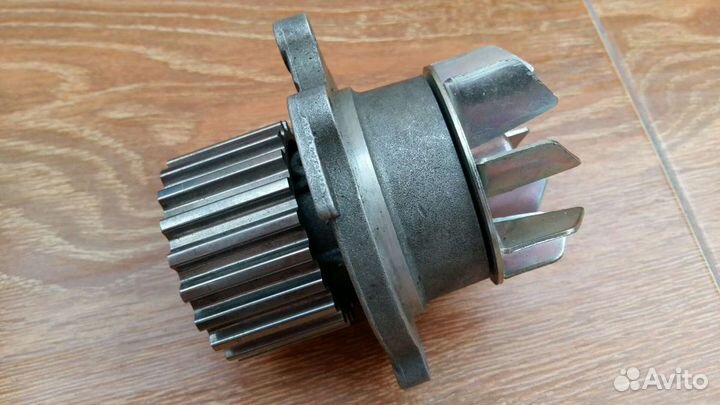 Помпа водяной насос ваз 16кл