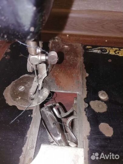 Швейная машина Singer