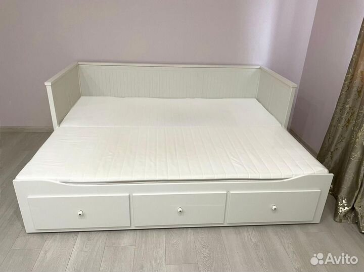 Кровать IKEA Hemnes