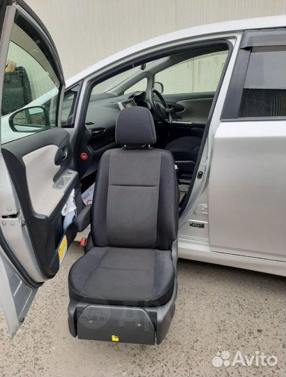 Поворотно - выдвежное сидение с электроприводом