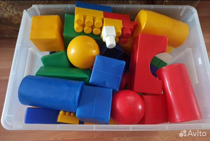 Кубики пластмассовые большие