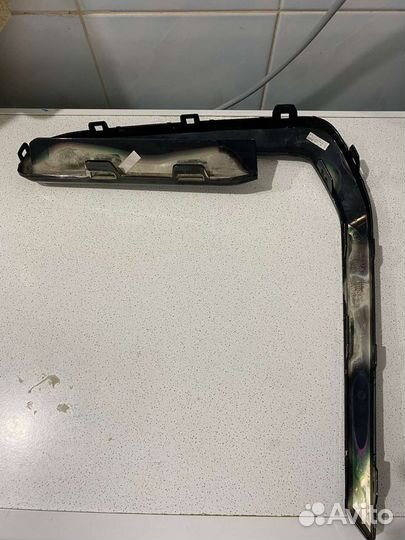 Накладка переднего бампера левая Bmw X7 G07 (б/у)