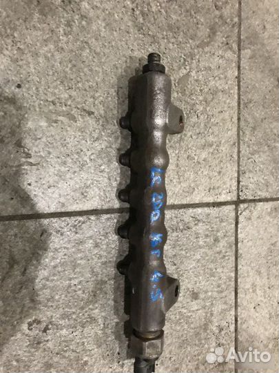 Топливная рампа Toyota Land Cruiser 200 2015