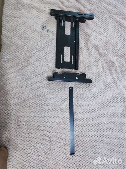 Кронштейн для телевизора на стену универсальный