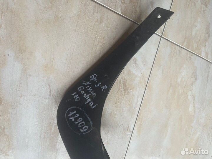 Брызговик задний правый Nissan Qashqai J10 С 2016