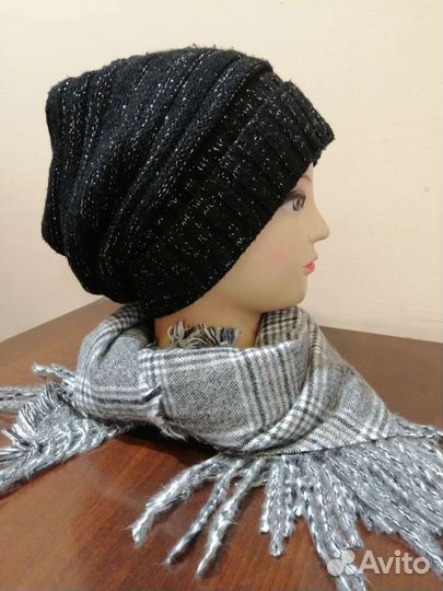 Шапка чёрная. Осень