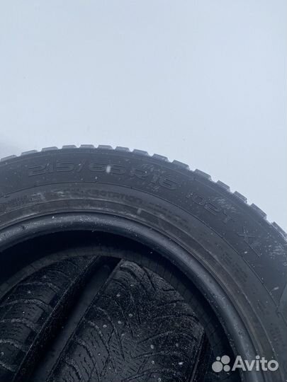 Nokian Tyres Hakkapeliitta 8 SUV 215/65 R16 102T