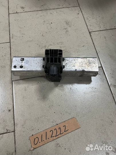 Кронштейн радиатора Mercedes E-Class W213