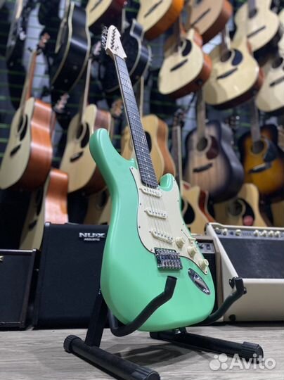 Электрогитара Fender стиль зелёная (Новая)