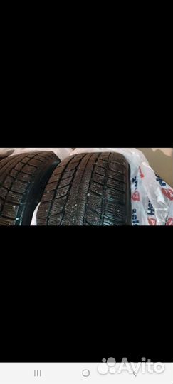 Triangle Snowlink TWT02 235/65 R17