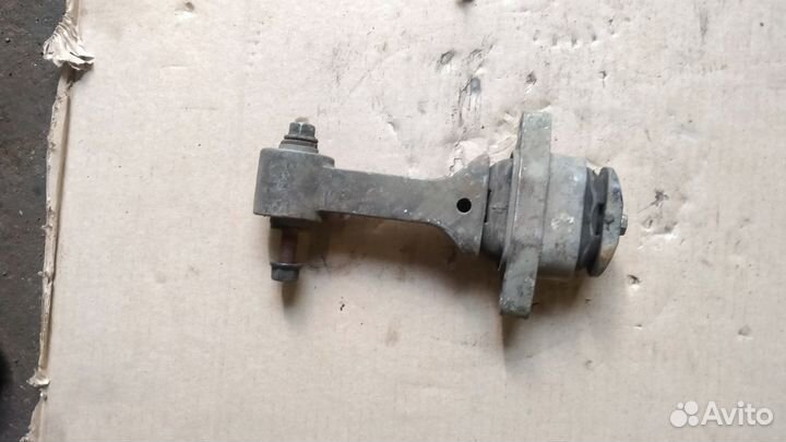 Опора двигателя задняя Hyundai/Kia