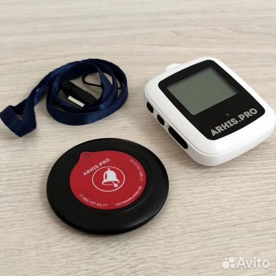 Кнопка вызова персонала и часы для мед учреждений