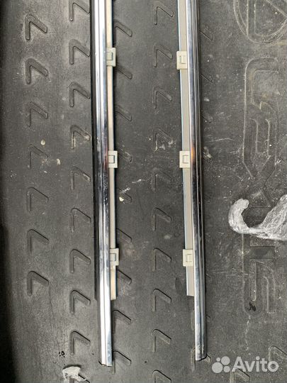 Модиги задних дверей Lexus IS250 2007 года