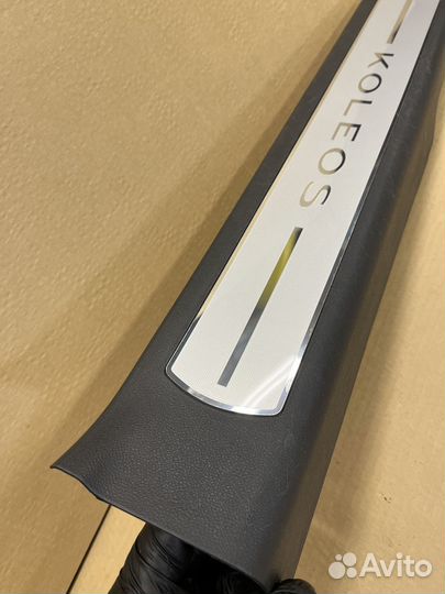 Накладка порога передняя правая Рено Колеос 1