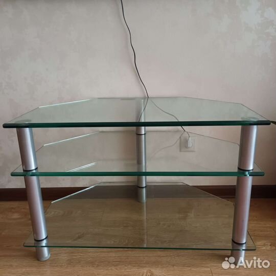 Стеклянная тумба под тв