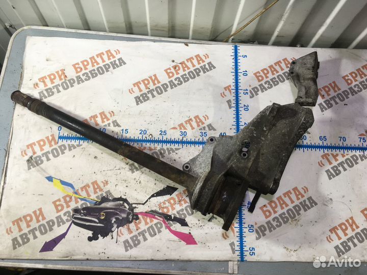 Мерседес Вито Полуось передняя Прав