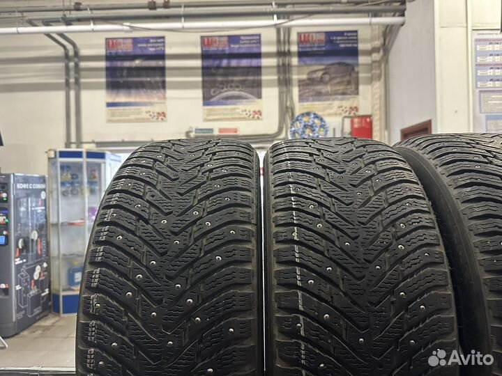 Nokian Tyres Hakkapeliitta 8 225/50 R17