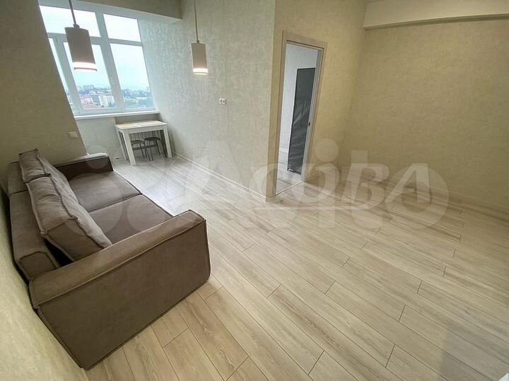 2-к. квартира, 42 м², 9/15 эт.