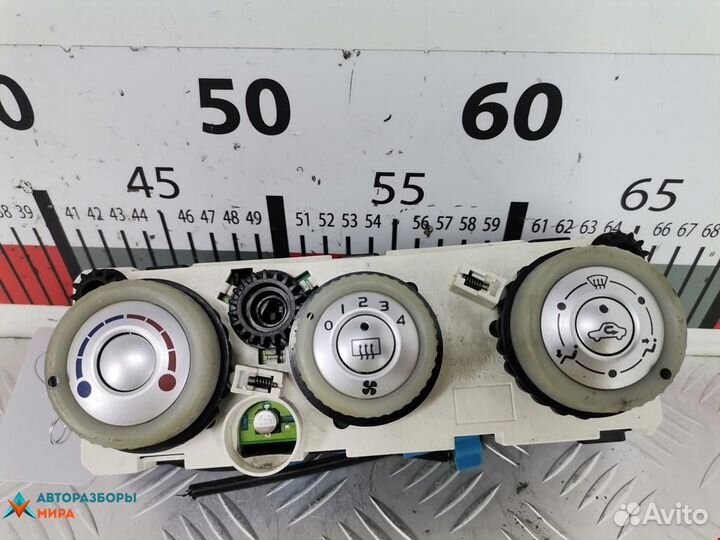 Блок управления печки / климат-контроля Mitsubishi