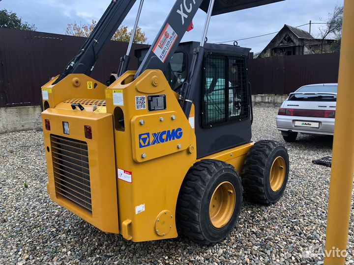 Мини-погрузчик XCMG XC760K, 2023