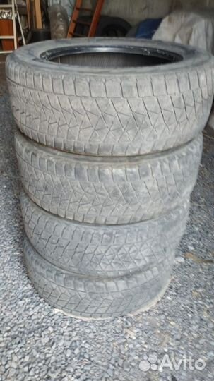 Bridgestone Blizzak DM-V2 245/60 R18