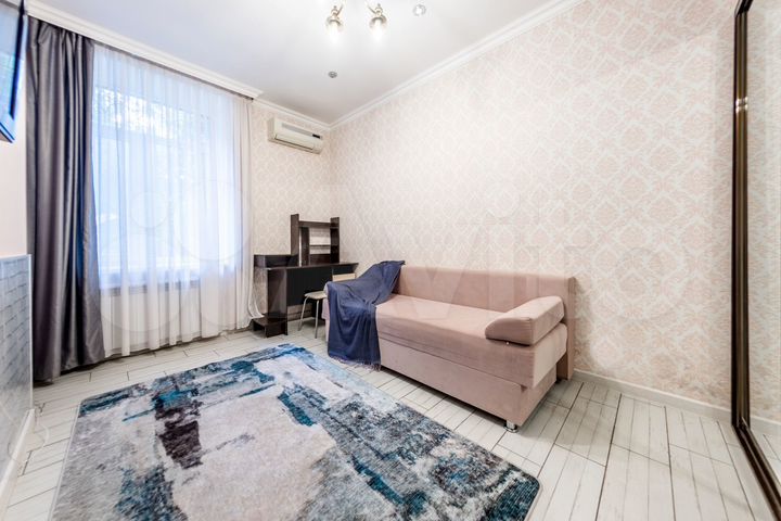 2-к. квартира, 51 м², 1/4 эт.
