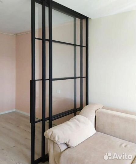 Реечная перегородка в комнате