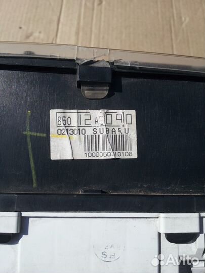 Щиток приборов Subaru legacy (на запчасти)