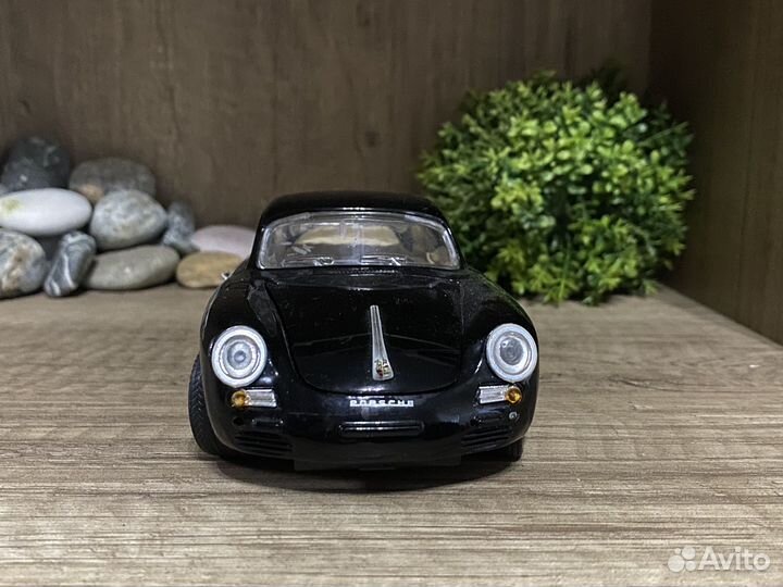 Модель автомобиля Porshe 356
