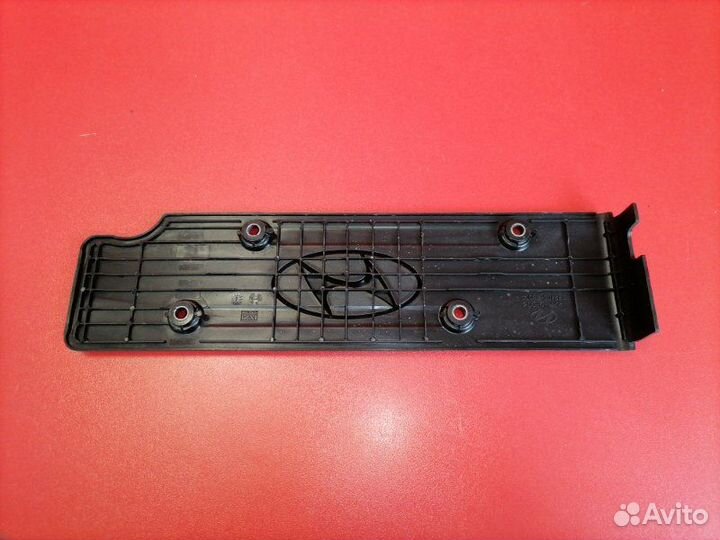 Декоративная крышка двс Hyundai Solaris RB G4FC