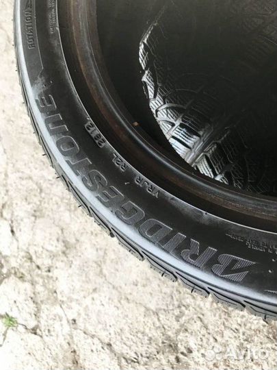 Bridgestone Blizzak LM-32 225/50 R17
