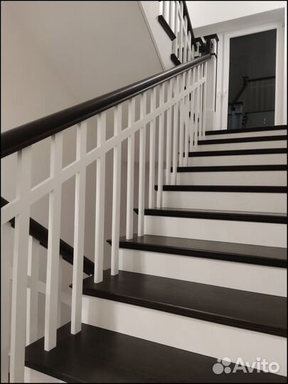 Лестница на второй этаж