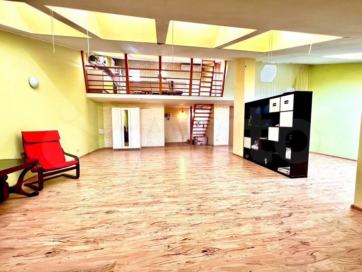 3-к. квартира, 100 м², 7/7 эт.